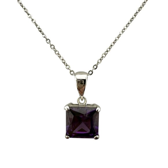 Square Purple Crystal Pendant Necklace On Silver Tone Chain Elegant Jewelry - Picture 1 of 6